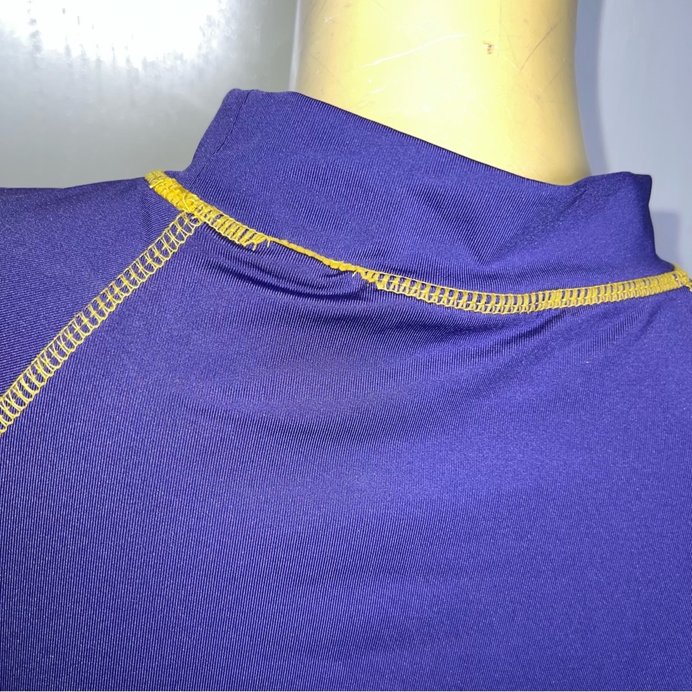 Purple Lakers Rash Guard Top - Picture 6 of 11